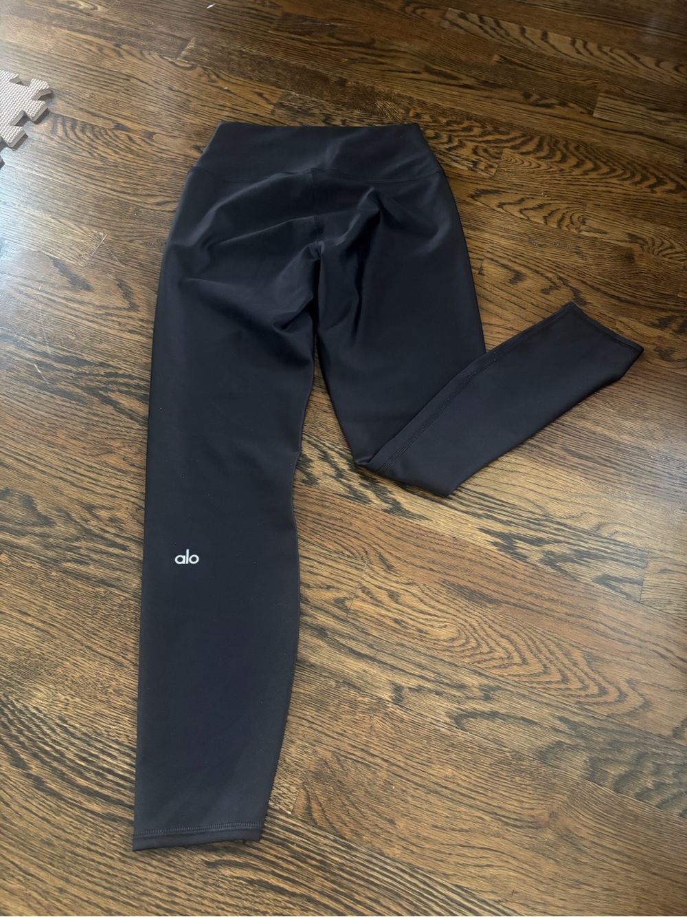 ALO Yoga Kids Black Logo Leggings